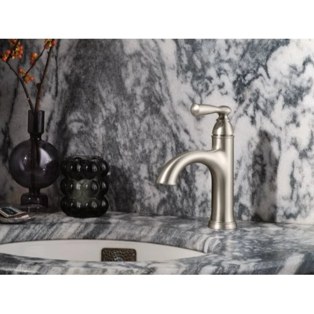 Moen highlights mediterranean